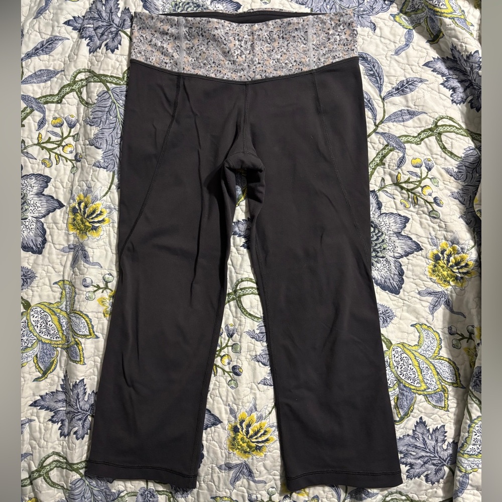 Lululemon Athletica Capri Leggings with Floral Waistband